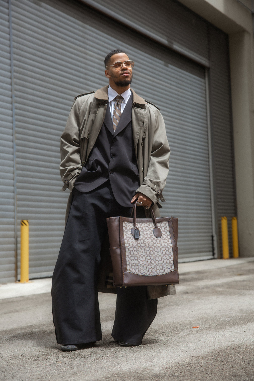 Coach Signature Canvas Tote